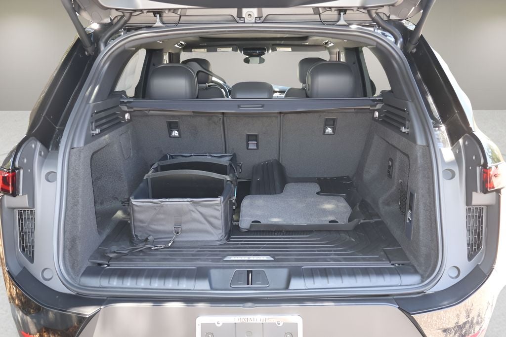 2026 Land Rover Range Rover Sport SE