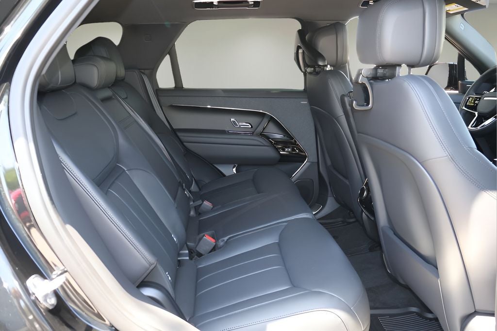 2026 Land Rover Range Rover Sport SE