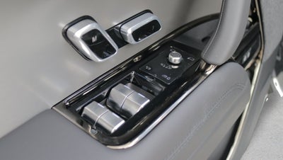 2027 Land Rover Range Rover Sport SE