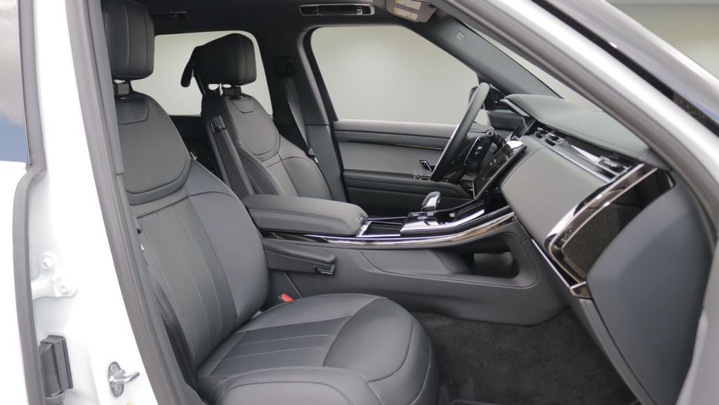 2027 Land Rover Range Rover Sport SE