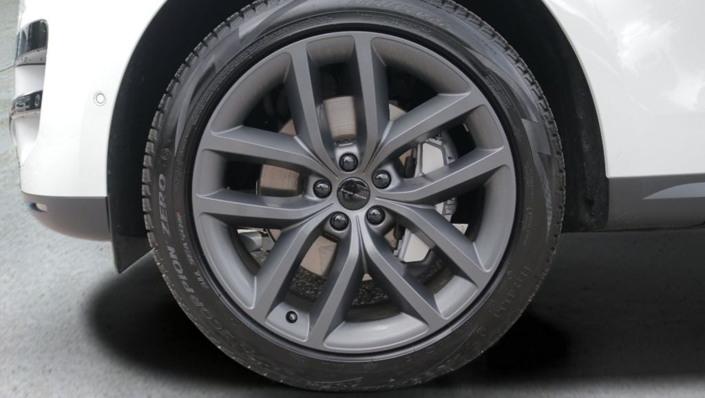2027 Land Rover Range Rover Sport SE