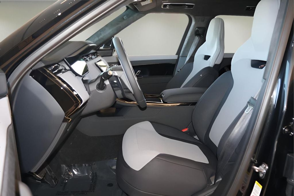 2026 Land Rover Range Rover Sport SV