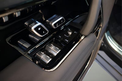 2026 Land Rover Range Rover Sport SV