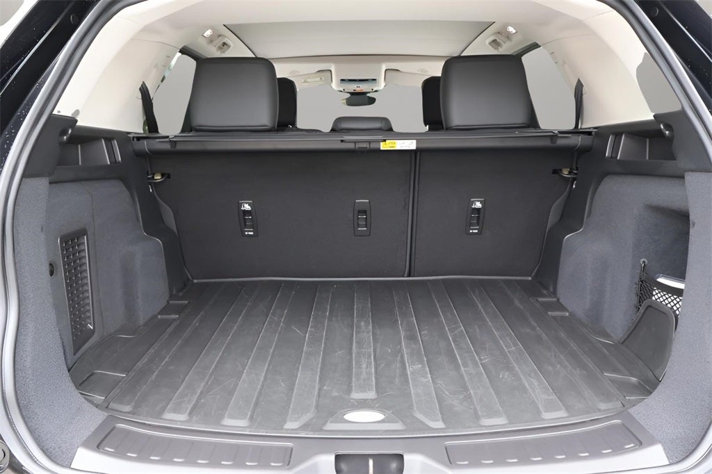 2025 Land Rover Discovery Sport S