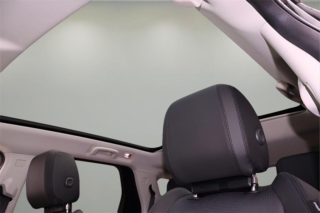 2025 Land Rover Discovery Sport S