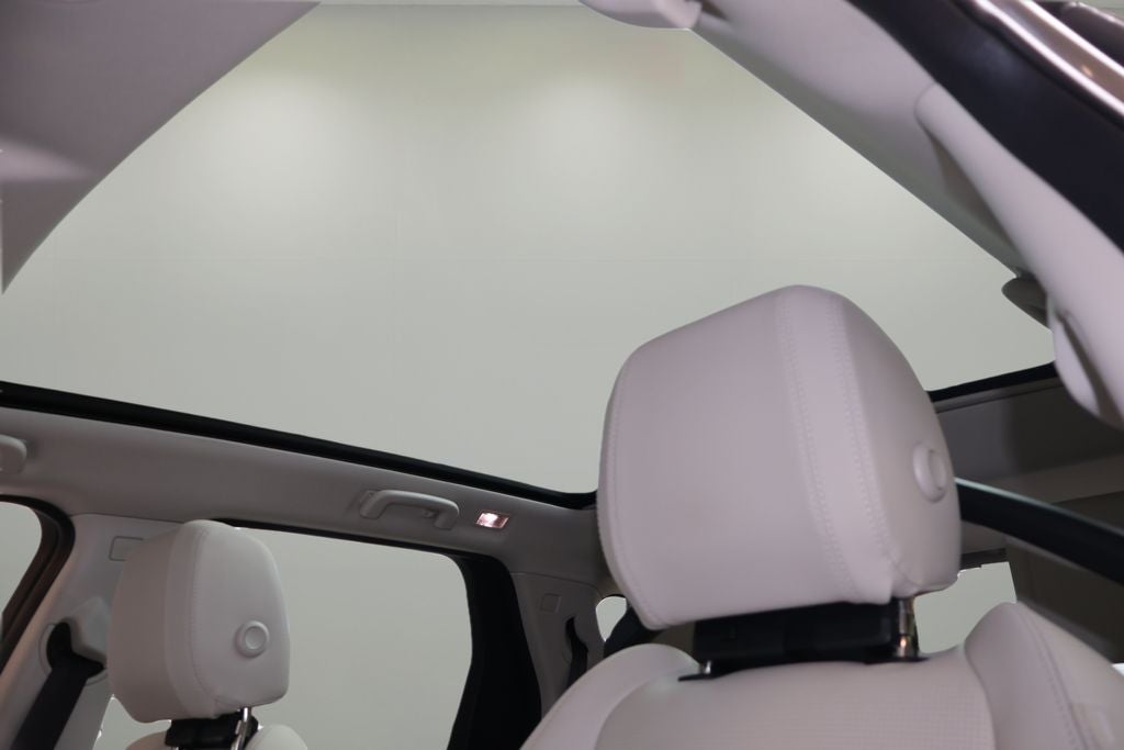 2025 Land Rover Discovery Sport S