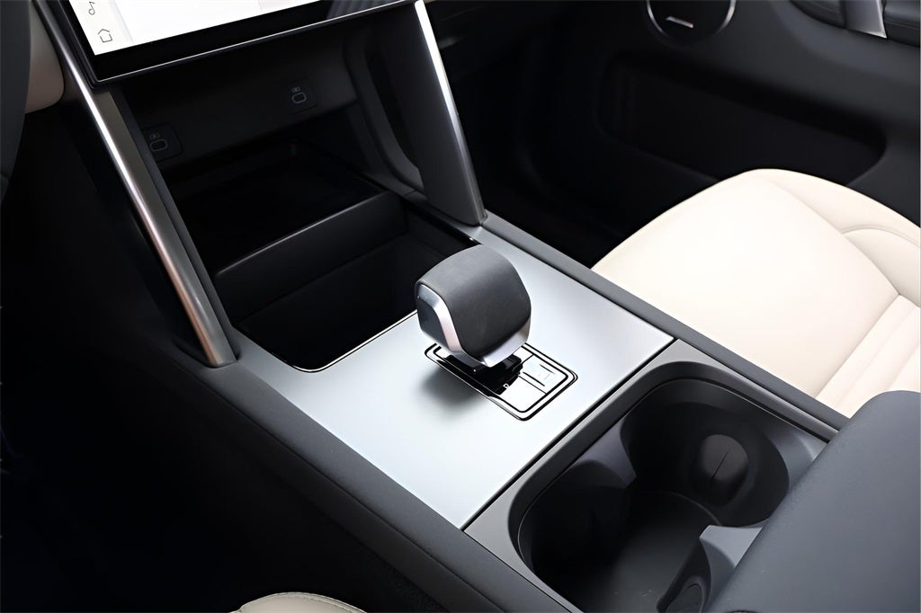 2025 Land Rover Discovery Sport S