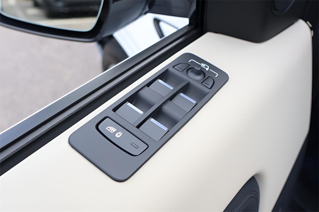 2025 Land Rover Discovery Sport S