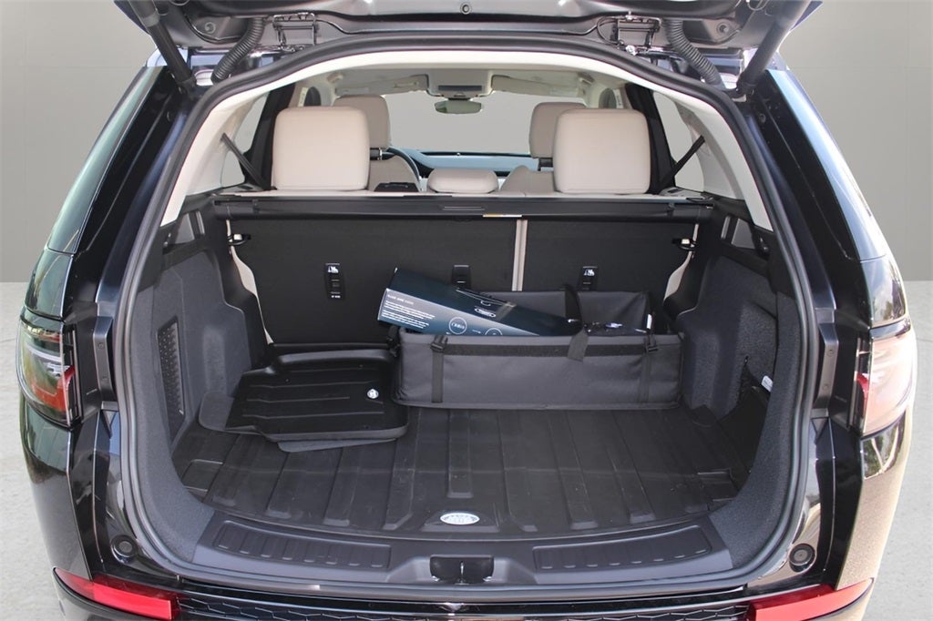 2025 Land Rover Discovery Sport S