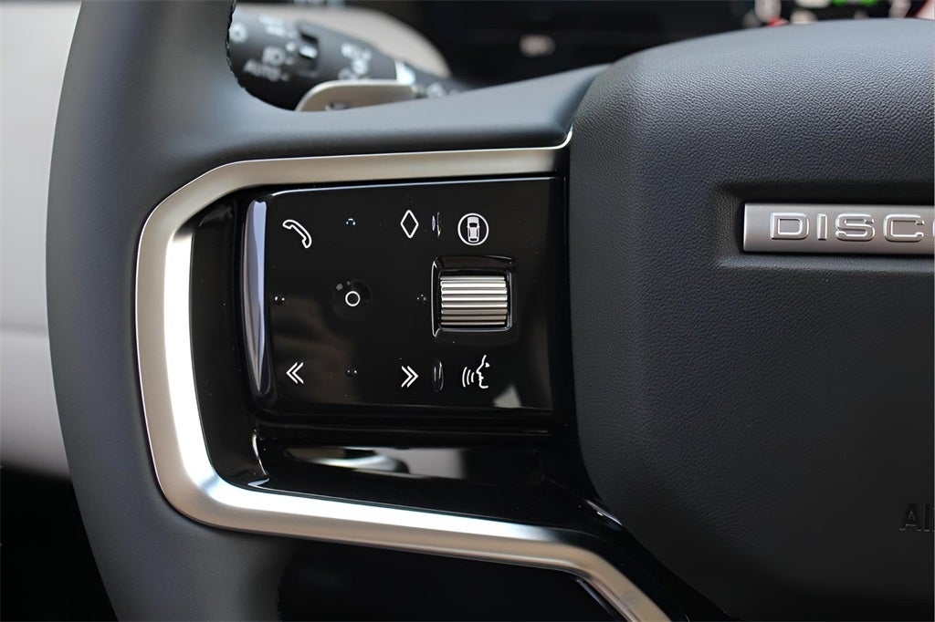 2025 Land Rover Discovery Sport S