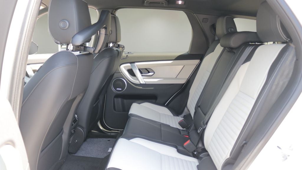 2026 Land Rover Discovery Sport Landmark