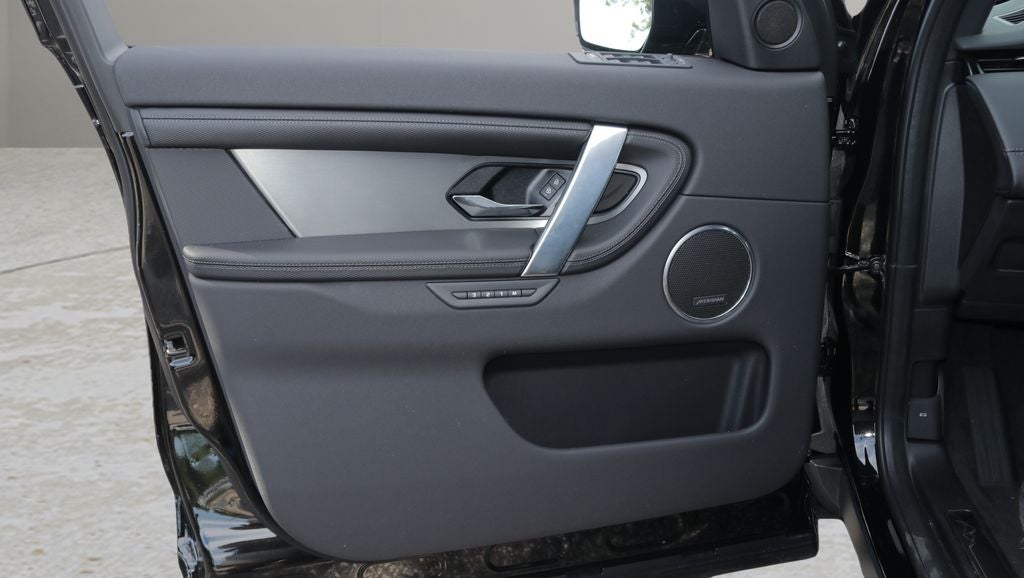 2026 Land Rover Discovery Sport Landmark