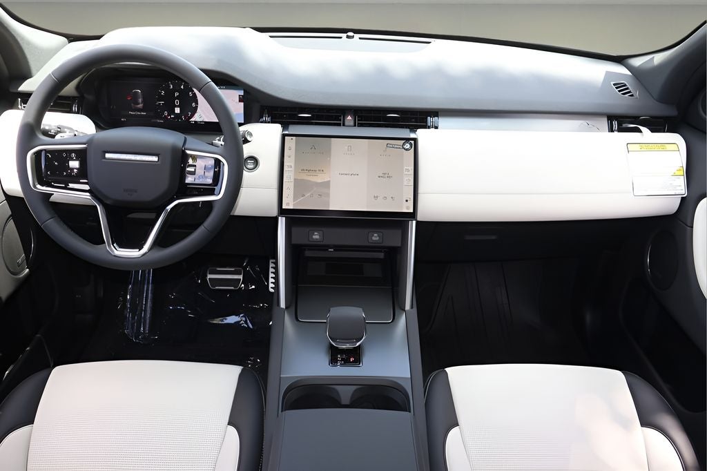 2026 Land Rover Discovery Sport Landmark