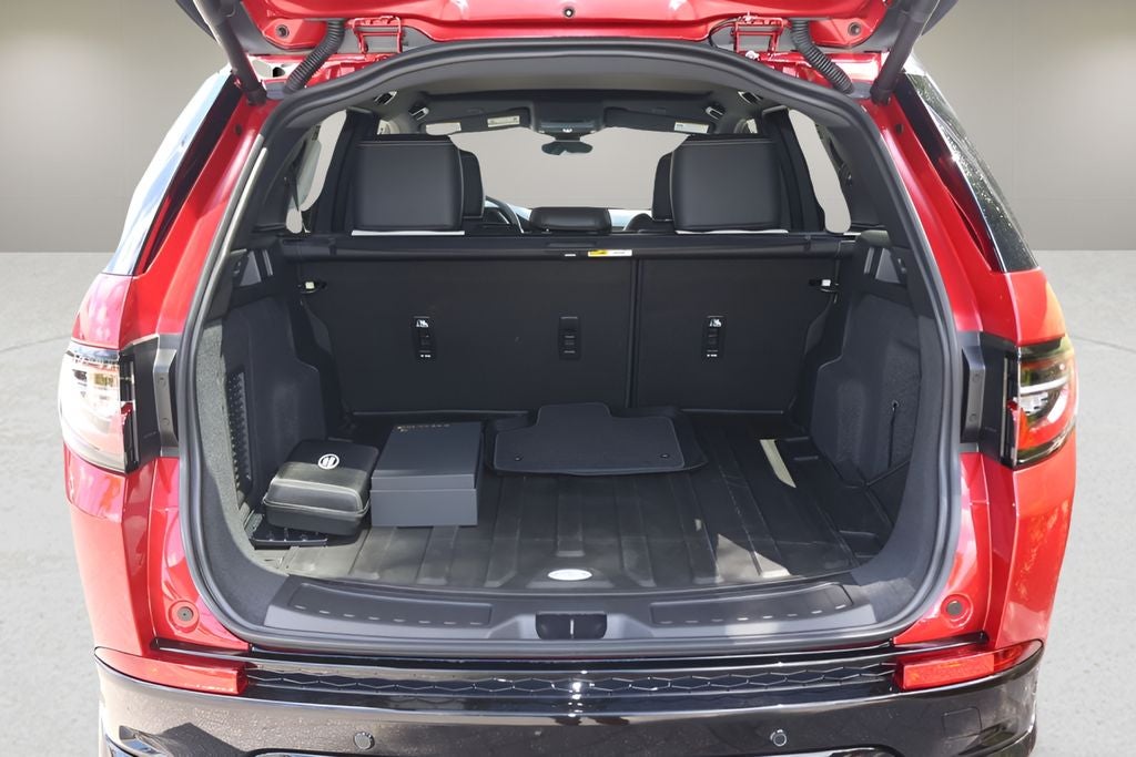 2026 Land Rover Discovery Sport Landmark