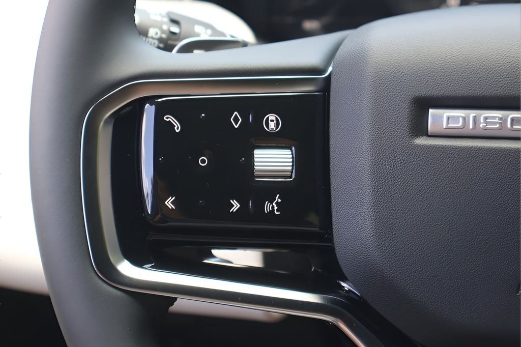 2026 Land Rover Discovery Sport Landmark