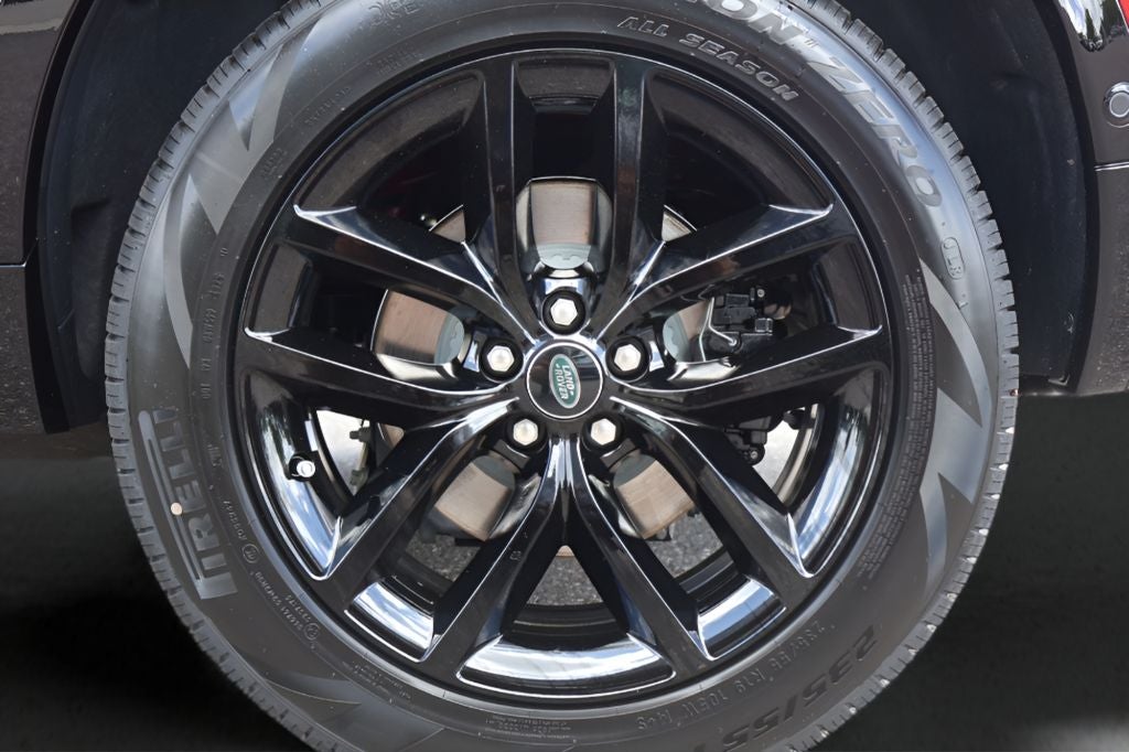 2026 Land Rover Discovery Sport Landmark
