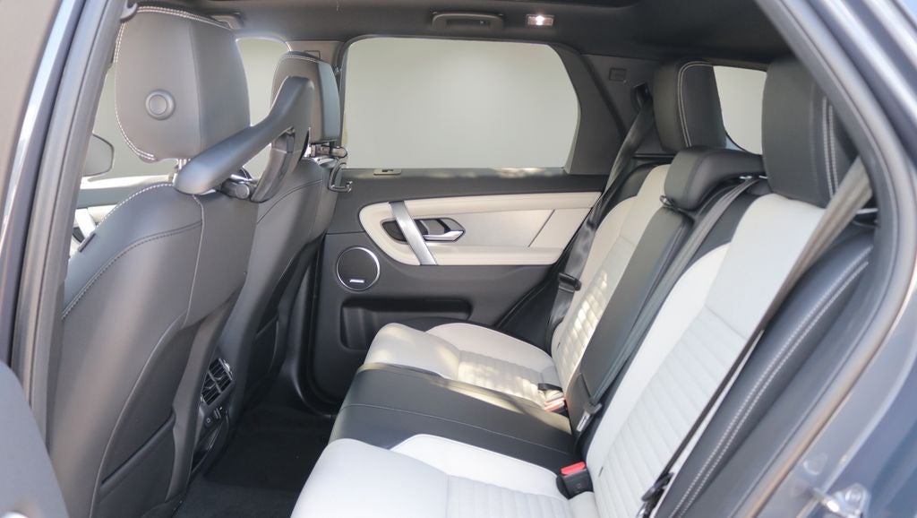 2026 Land Rover Discovery Sport Landmark