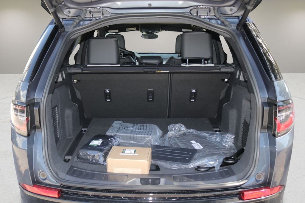 2026 Land Rover Discovery Sport Landmark