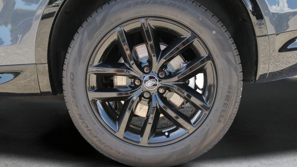 2026 Land Rover Discovery Sport Landmark