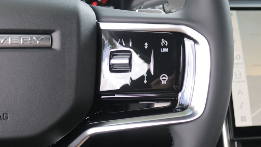 2026 Land Rover Discovery Sport Landmark