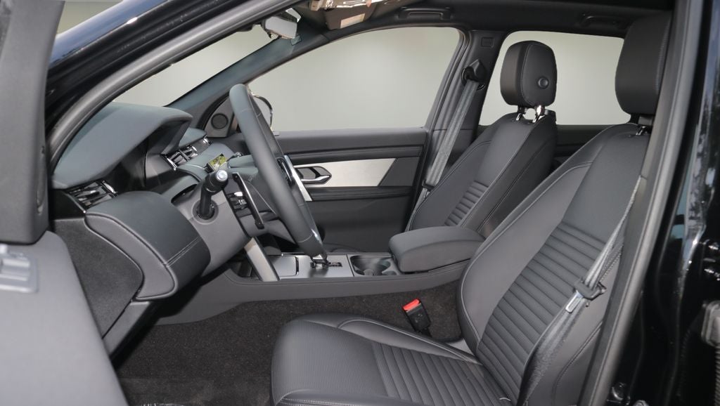 2026 Land Rover Discovery Sport Landmark
