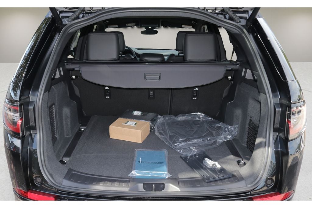2026 Land Rover Discovery Sport Landmark