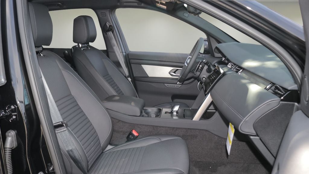 2026 Land Rover Discovery Sport Landmark