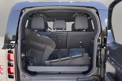 2025 Land Rover Defender 90 X-Dynamic SE