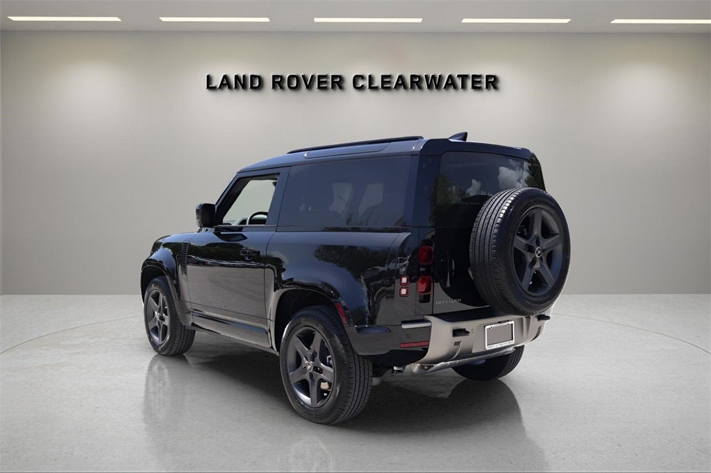 2025 Land Rover Defender 90 X-Dynamic SE