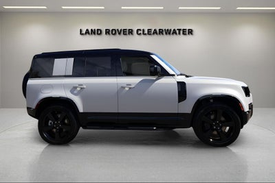2026 Land Rover Defender 110 X-Dynamic SE