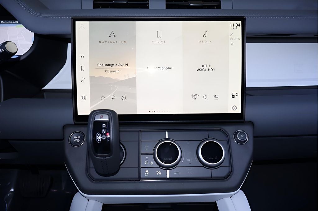 2026 Land Rover Defender 110 X-Dynamic SE