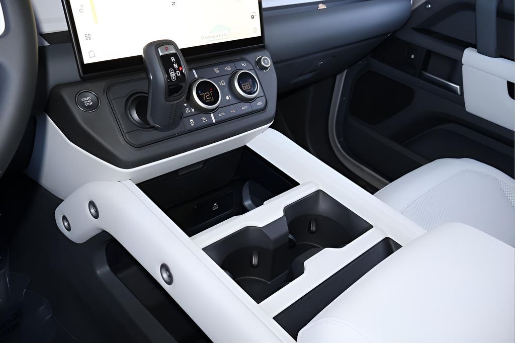 2026 Land Rover Defender 110 X-Dynamic SE