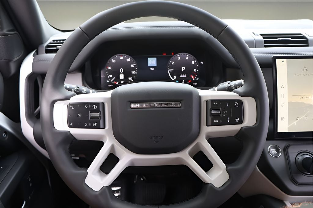 2026 Land Rover Defender 110 X-Dynamic SE