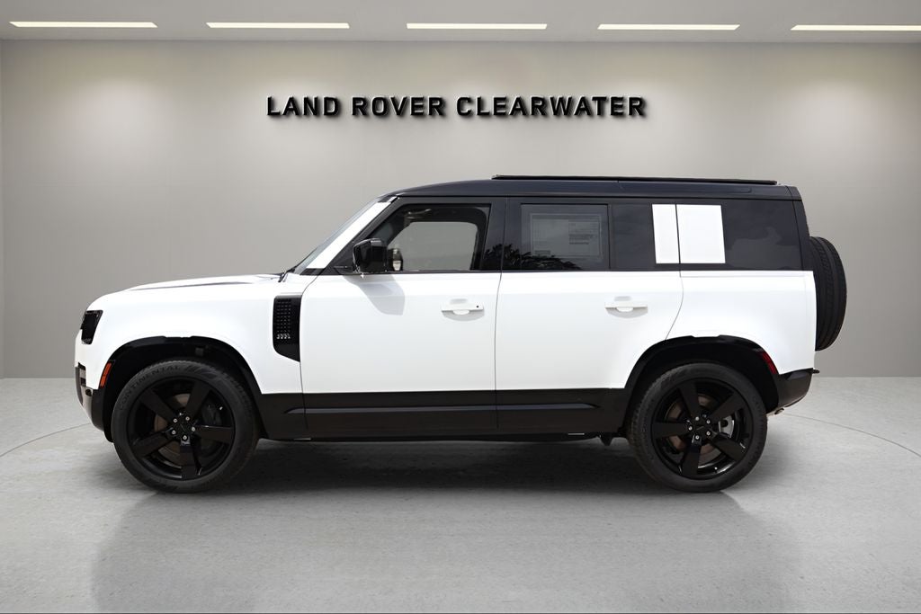 2026 Land Rover Defender 110 X-Dynamic SE