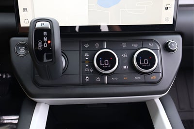 2026 Land Rover Defender 110 X-Dynamic SE