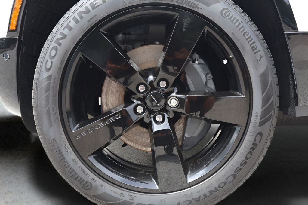 2026 Land Rover Defender 110 X-Dynamic SE