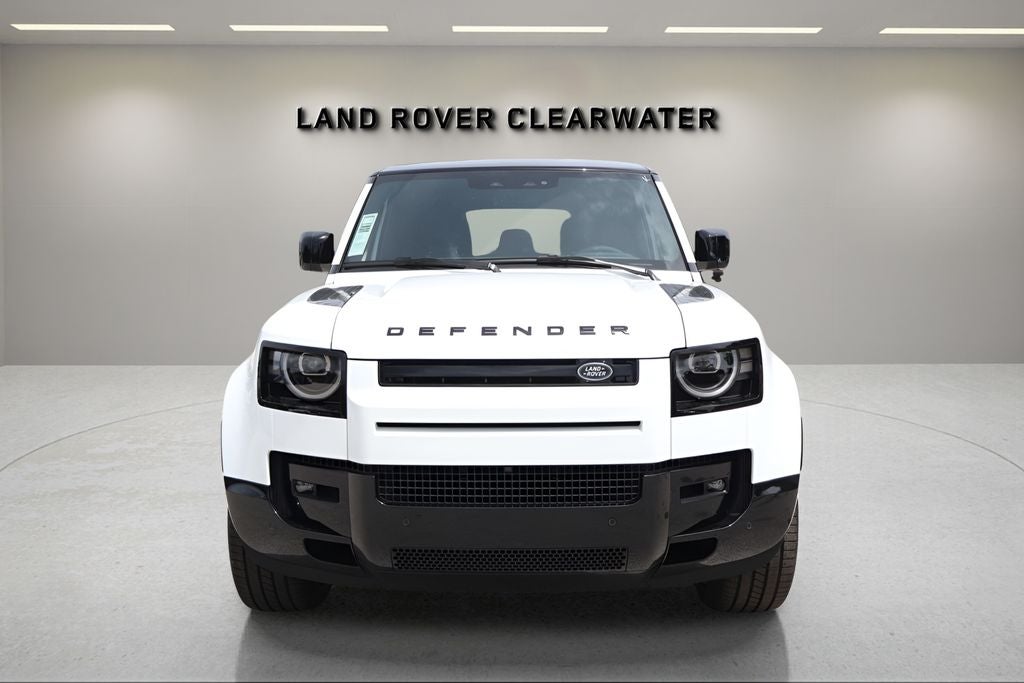 2026 Land Rover Defender 110 X-Dynamic SE