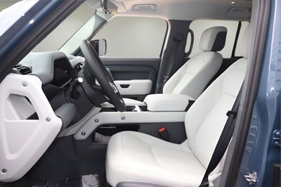 2026 Land Rover Defender 110 X-Dynamic SE