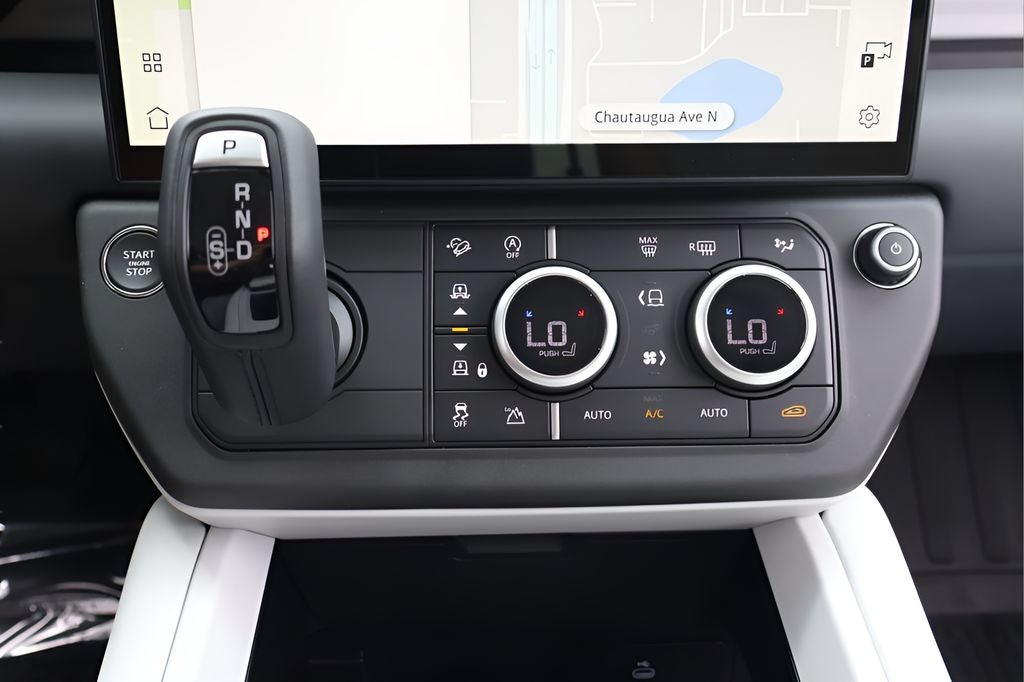 2026 Land Rover Defender 110 X-Dynamic SE