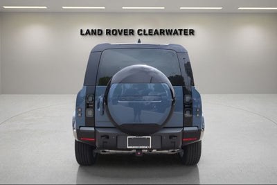 2026 Land Rover Defender 110 X-Dynamic SE