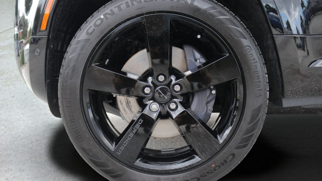 2026 Land Rover Defender 110 X-Dynamic SE