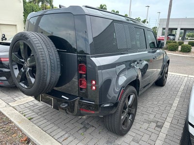 2025 Land Rover Defender 110 X-Dynamic SE