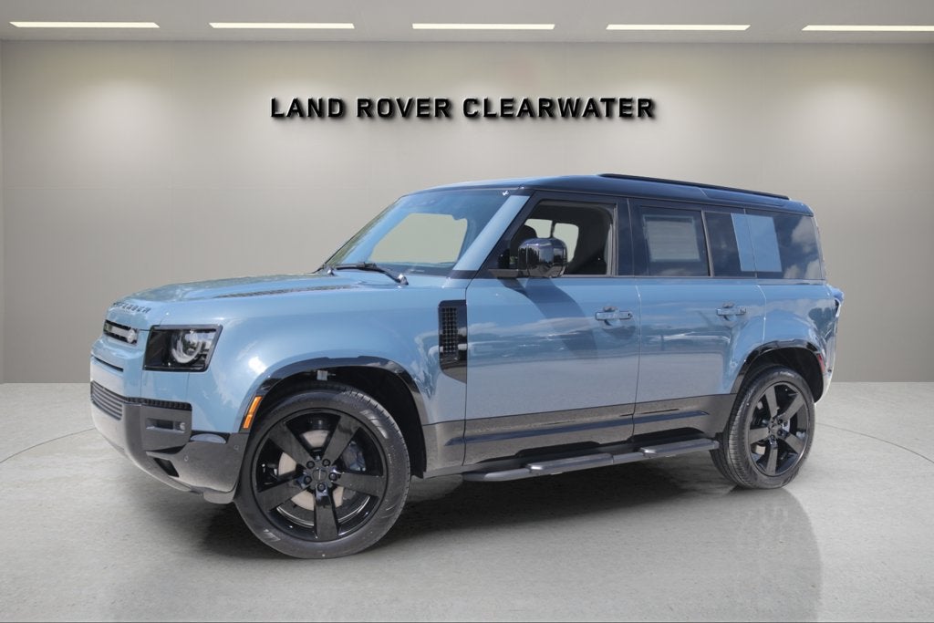 2026 Land Rover Defender 110 X-Dynamic SE