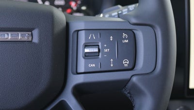 2026 Land Rover Defender 110 X-Dynamic SE