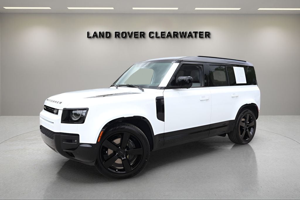 2026 Land Rover Defender 110 X-Dynamic SE