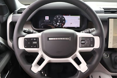 2026 Land Rover Defender 110 X-Dynamic SE