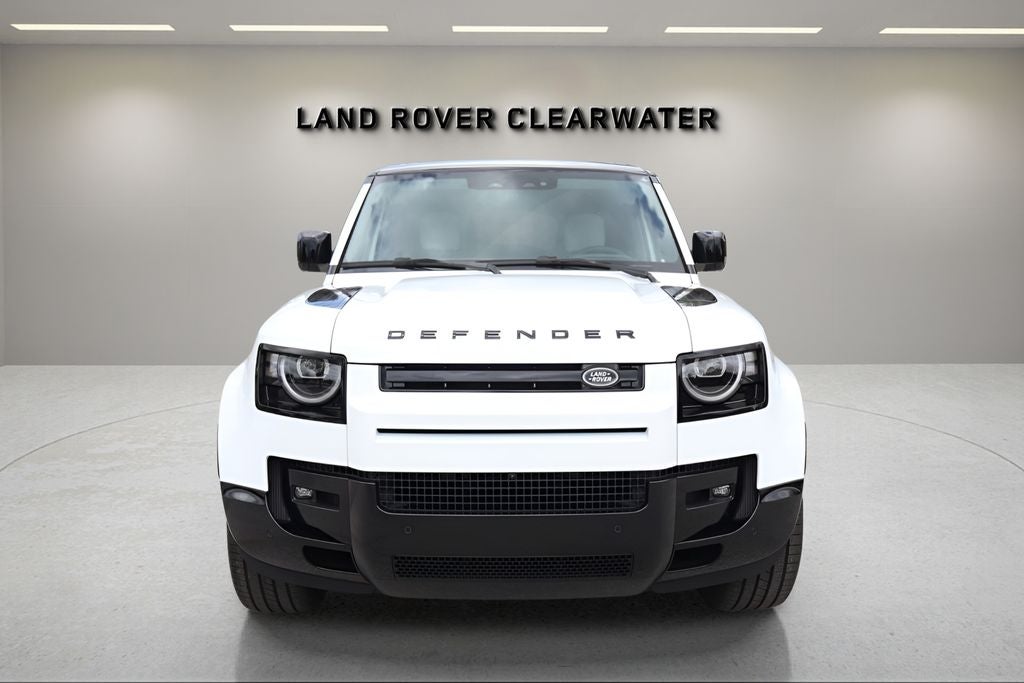 2026 Land Rover Defender 110 X-Dynamic SE