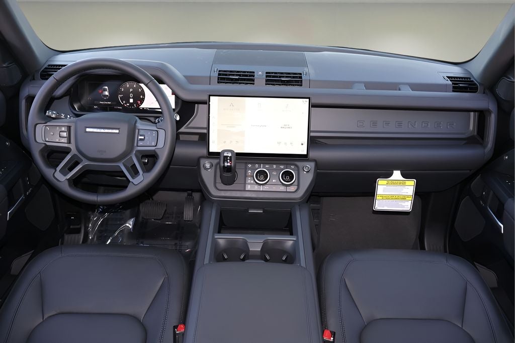 2026 Land Rover Defender 110 X-Dynamic SE