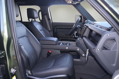 2026 Land Rover Defender 110 X-Dynamic SE