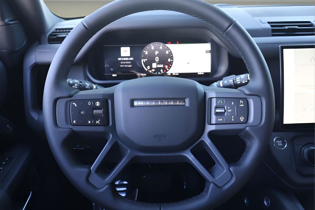2026 Land Rover Defender 110 X-Dynamic SE
